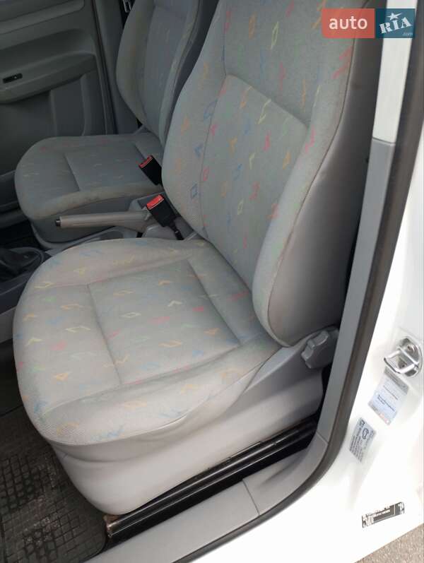 Минивэн Volkswagen Caddy 2007 в Запорожье