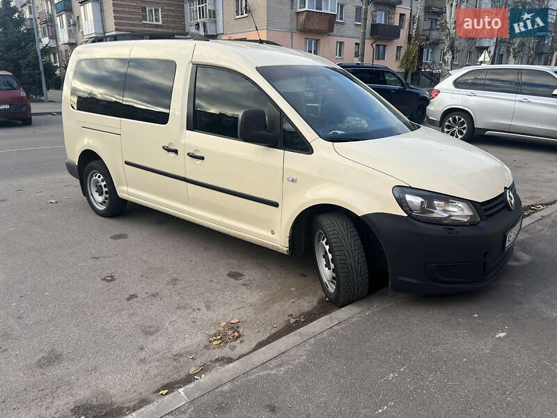 Мінівен Volkswagen Caddy 2013 в Новомосковську