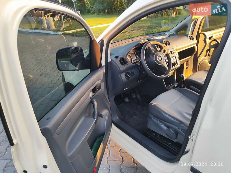Минивэн Volkswagen Caddy 2014 в Луцке фото 4 Минивэн Volkswagen Caddy 2014 в Луцке