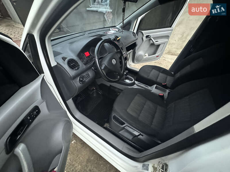 Минивэн Volkswagen Caddy 2008 в Звягеле фото 12 Минивэн Volkswagen Caddy 2008 в Звягеле