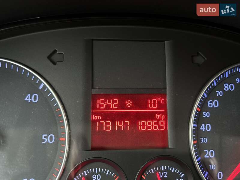 Мінівен Volkswagen Caddy 2008 в Чернівцях