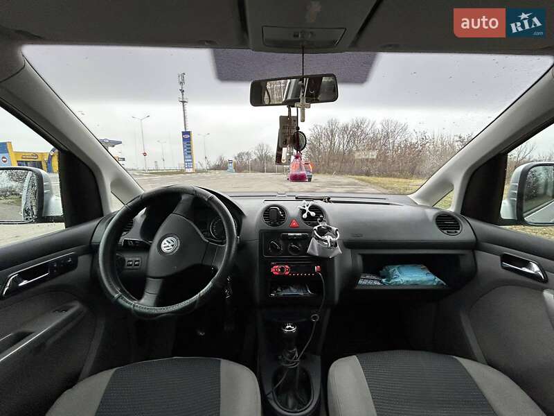 Мінівен Volkswagen Caddy 2008 в Чернівцях