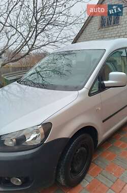 Мінівен Volkswagen Caddy 2012 в Руській Поляні