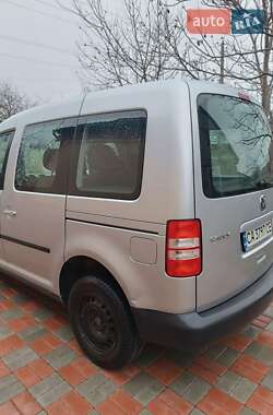 Мінівен Volkswagen Caddy 2012 в Руській Поляні