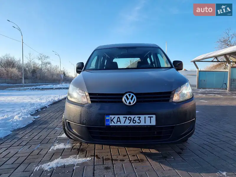 Volkswagen Caddy 2011