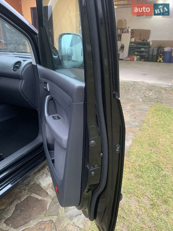 Мінівен Volkswagen Caddy 2013 в Івано-Франківську