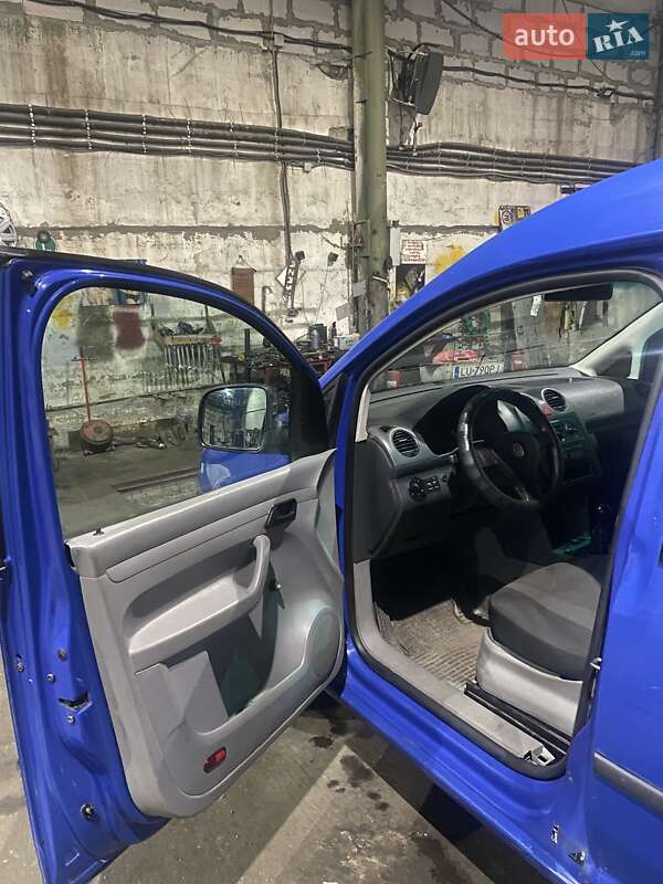 Вантажний фургон Volkswagen Caddy 2008 в Запоріжжі