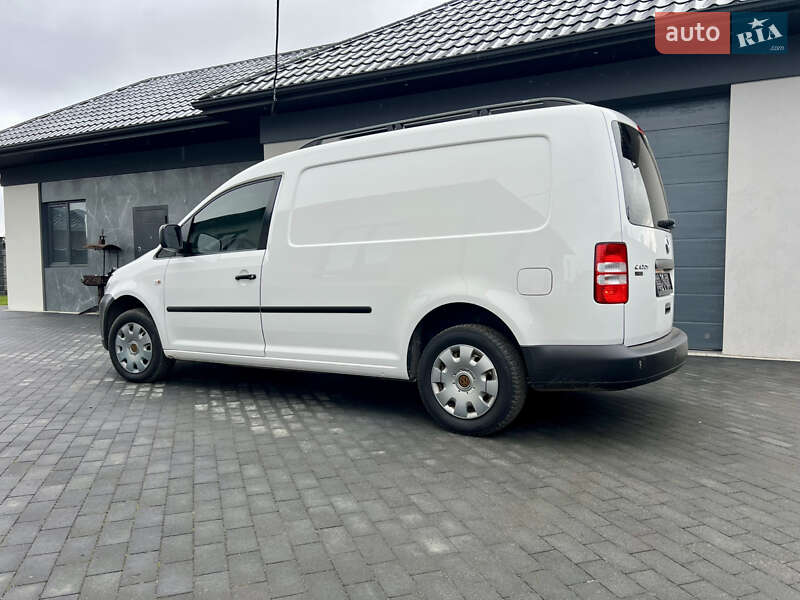 Грузовой фургон Volkswagen Caddy 2014 в Ровно