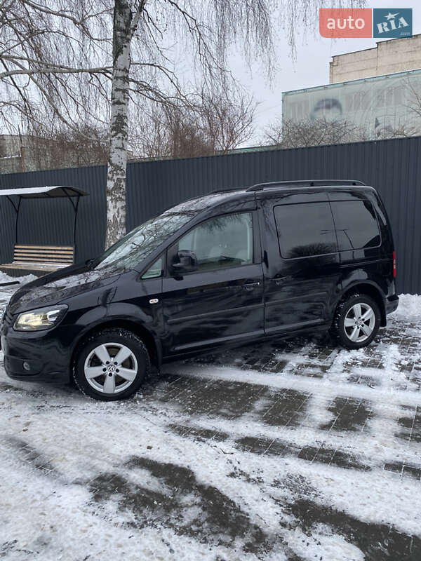 Минивэн Volkswagen Caddy 2013 в Полтаве