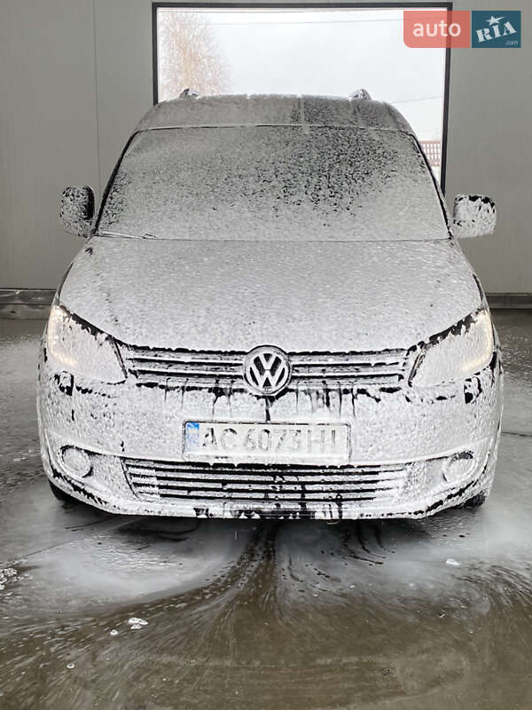 Минивэн Volkswagen Caddy 2013 в Полтаве