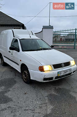 Грузовой фургон Volkswagen Caddy 2003 в Пирятине