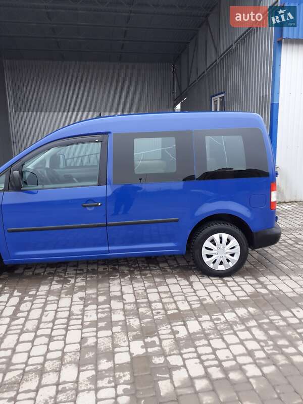 Минивэн Volkswagen Caddy 2006 в Борщеве