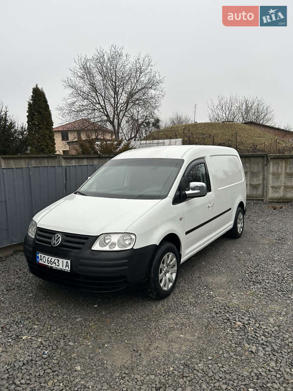 Вантажний фургон Volkswagen Caddy 2010 в Дунаївцях