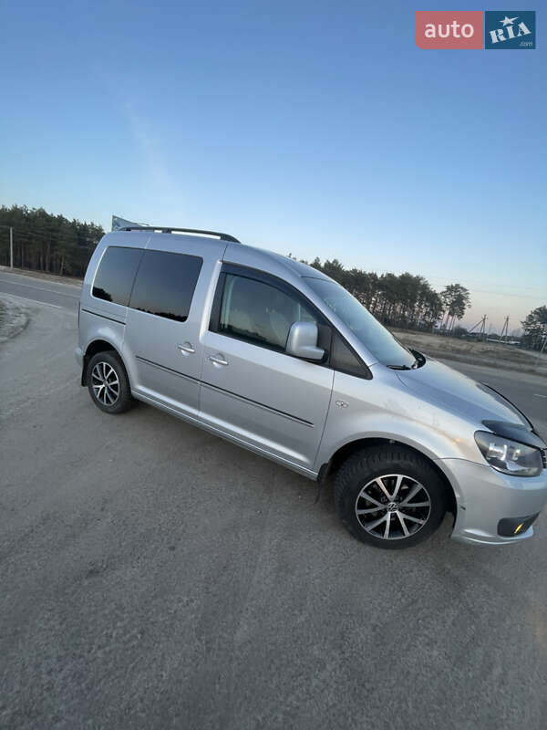Минивэн Volkswagen Caddy 2012 в Сарнах