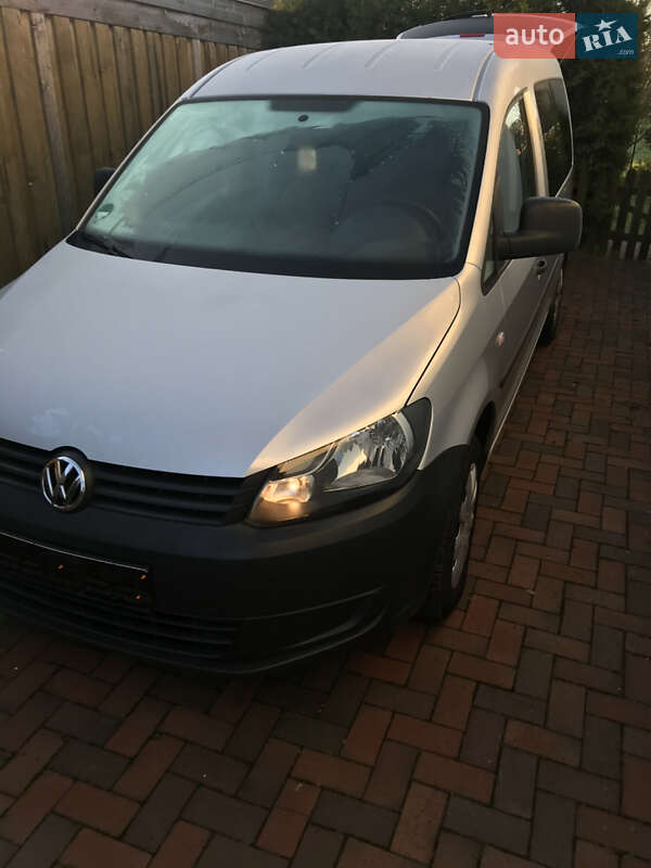 Минивэн Volkswagen Caddy 2011 в Черновцах