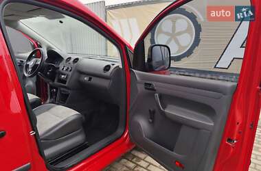 Грузовой фургон Volkswagen Caddy 2011 в Киеве