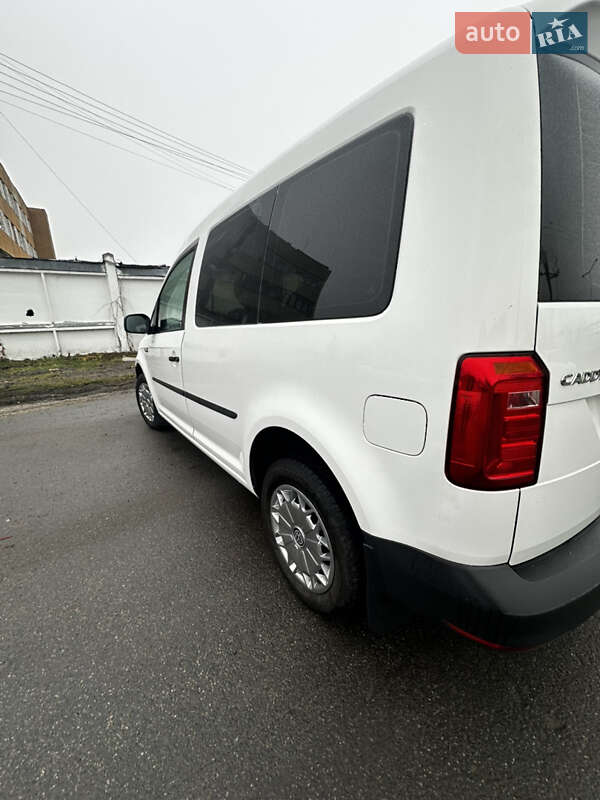Минивэн Volkswagen Caddy 2015 в Белой Церкви