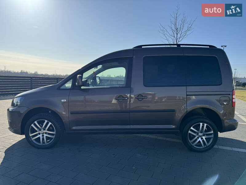 Мінівен Volkswagen Caddy 2012 в Мукачевому