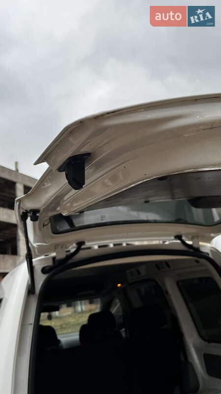 Минивэн Volkswagen Caddy 2006 в Тернополе