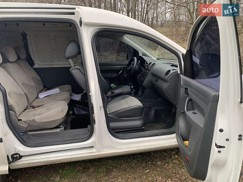 Минивэн Volkswagen Caddy 2012 в Киеве