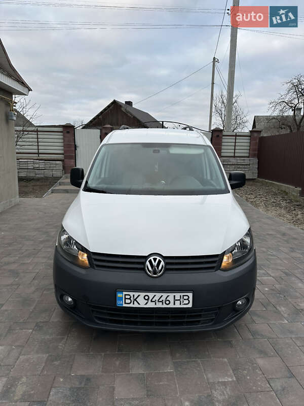 Грузопассажирский фургон Volkswagen Caddy 2013 в Костополе