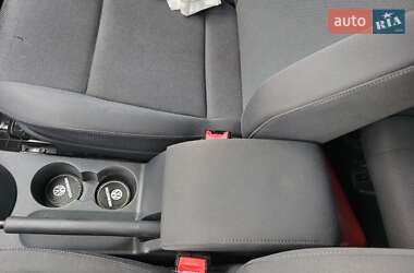 Минивэн Volkswagen Caddy 2014 в Киеве