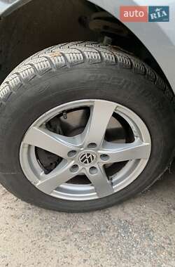 Мінівен Volkswagen Caddy 2014 в 