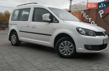 Минивэн Volkswagen Caddy 2015 в Киеве