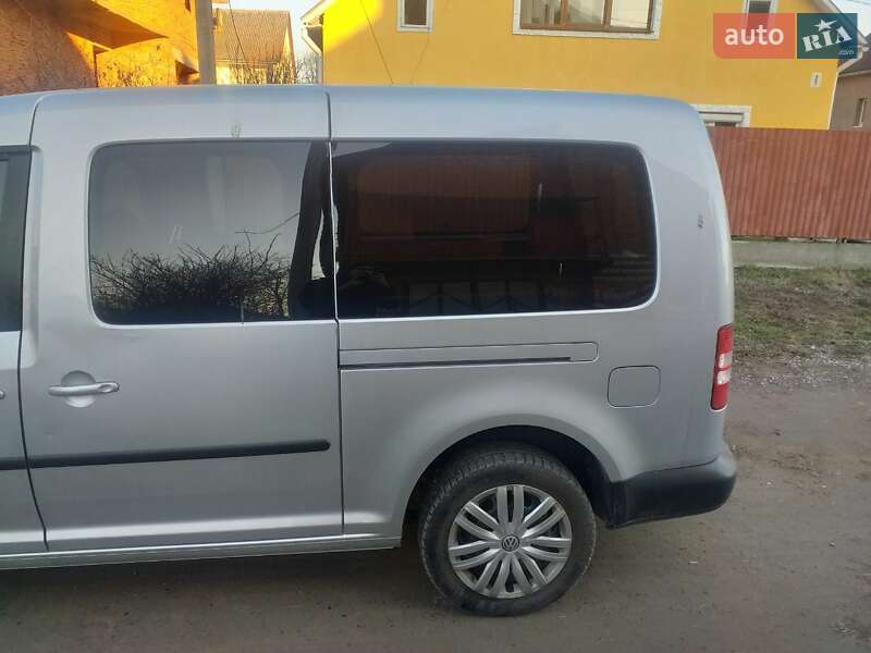 Минивэн Volkswagen Caddy 2015 в Вилке