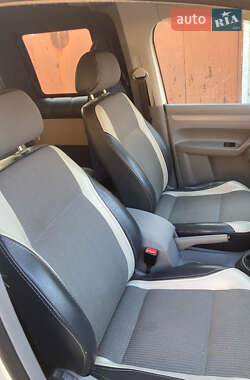 Минивэн Volkswagen Caddy 2010 в 
