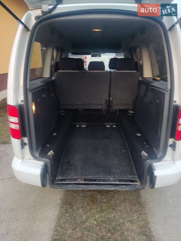 Мінівен Volkswagen Caddy 2011 в Хусті