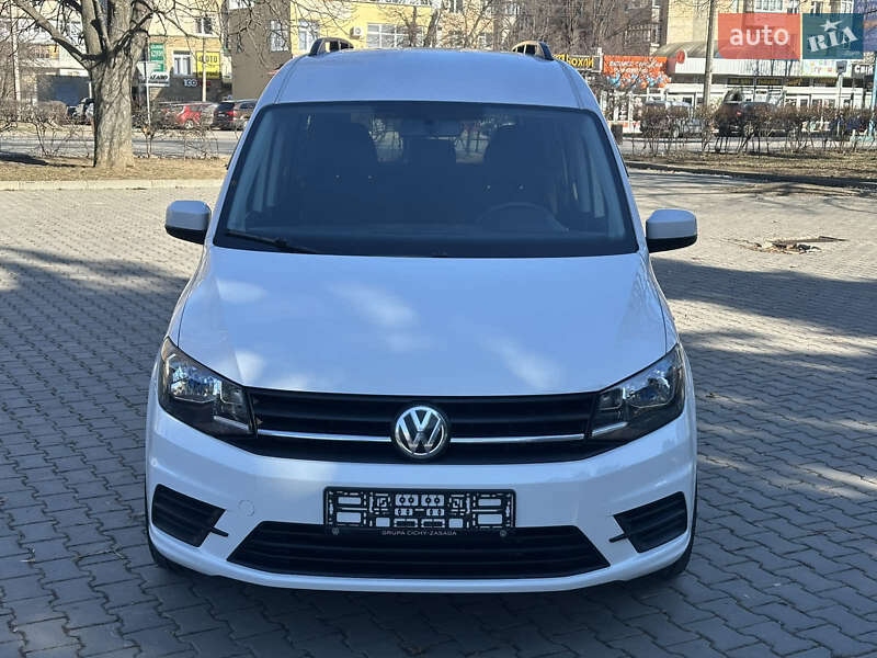 Мінівен Volkswagen Caddy 2017 в Чернівцях