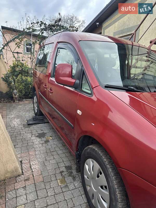 Минивэн Volkswagen Caddy 2008 в Львове