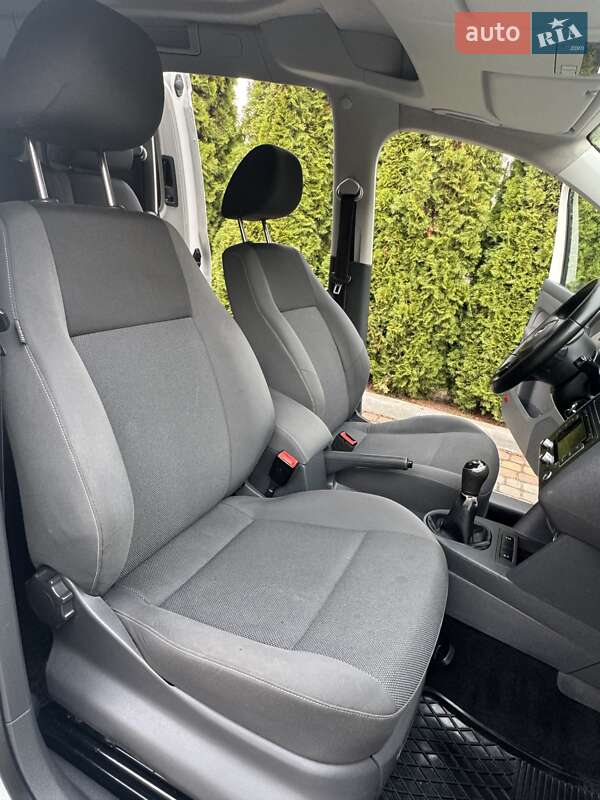 Минивэн Volkswagen Caddy 2015 в Трускавце