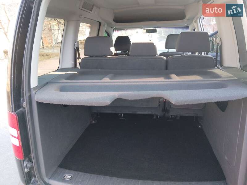 Минивэн Volkswagen Caddy 2011 в Никополе
