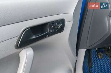 Минивэн Volkswagen Caddy 2010 в 