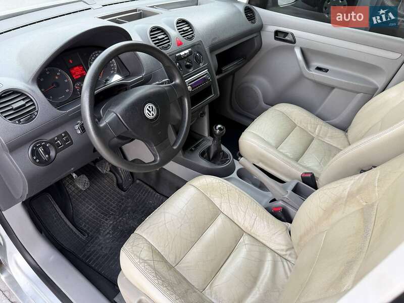Мінівен Volkswagen Caddy 2010 в Рівному