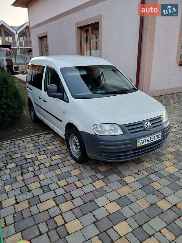 Минивэн Volkswagen Caddy 2007 в Ужгороде