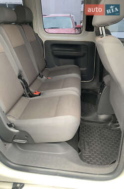 Мінівен Volkswagen Caddy 2011 в 
