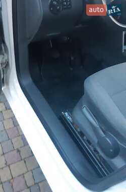 Грузовой фургон Volkswagen Caddy 2015 в 