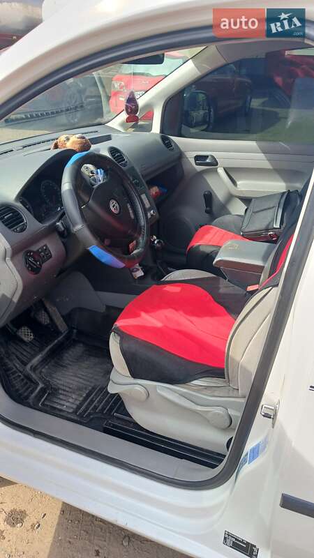Минивэн Volkswagen Caddy 2006 в Николаеве