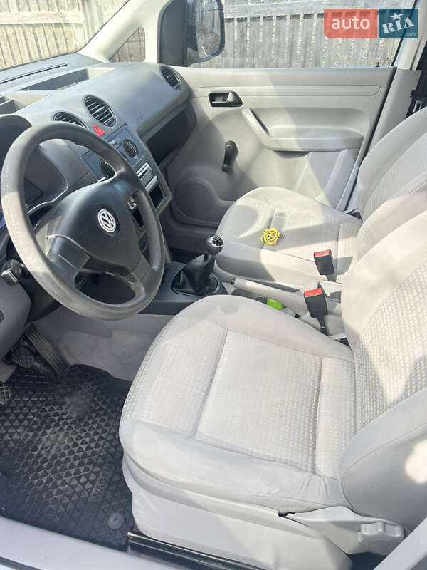 Минивэн Volkswagen Caddy 2007 в Киеве
