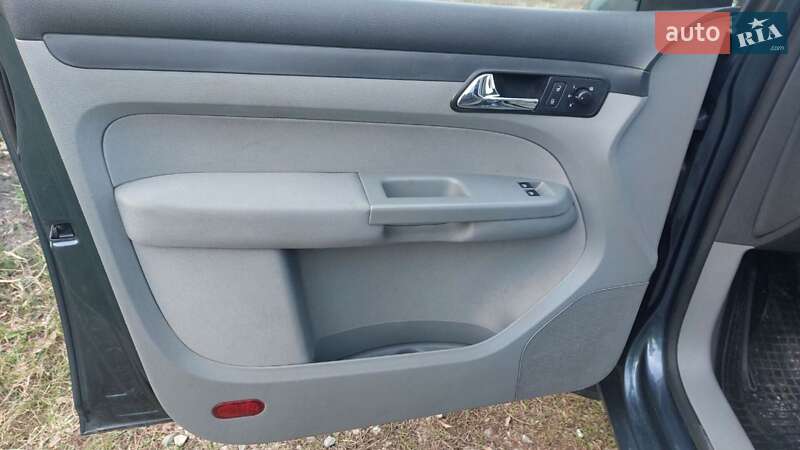 Минивэн Volkswagen Caddy 2008 в Житомире