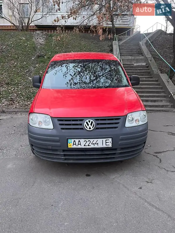 Вантажний фургон Volkswagen Caddy 2005 в 