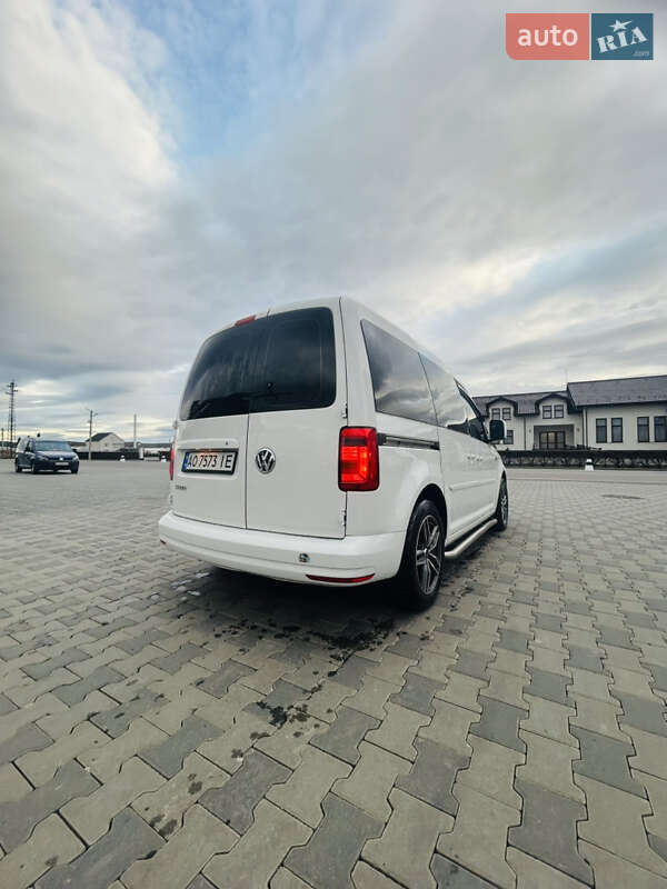 Мінівен Volkswagen Caddy 2016 в Іршаві