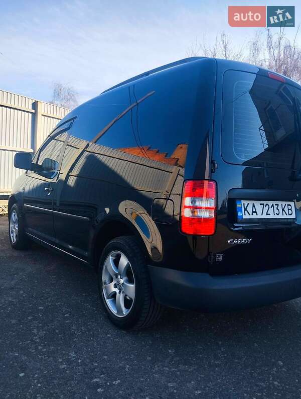 Грузовой фургон Volkswagen Caddy 2014 в Василькове