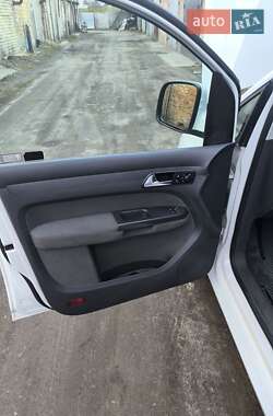 Мінівен Volkswagen Caddy 2012 в Києві