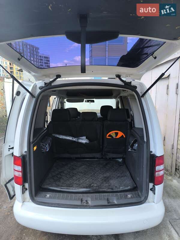 Мінівен Volkswagen Caddy 2012 в Києві