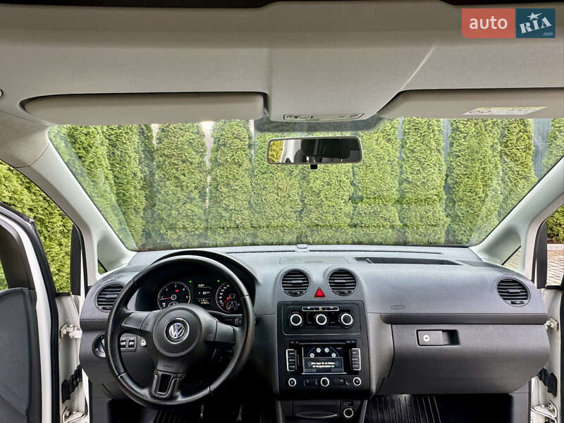 Мінівен Volkswagen Caddy 2015 в Трускавці