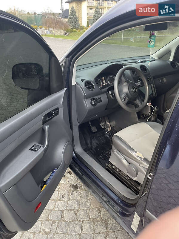 Минивэн Volkswagen Caddy 2012 в Львове